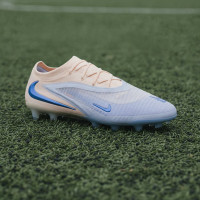 Nike Phantom 6 Low Elite LV8 Kunstgras Voetbalschoenen (AG) Gebroken Wit Lichtblauw Blauw