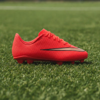 Nike Mercurial Vapor 17 Club (MG) Grass/Artificial Grass Football Boots Kids Bright Red Black Gold
