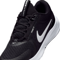 Nike Star Runner 5 Kids Running Shoes Black White White