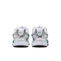 Nike Sneakers V5 RNR White Metallic Silver Emerald Green Black