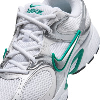Nike Sneakers V5 RNR White Metallic Silver Emerald Green Black