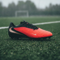 Nike Phantom 6 Low Academy (SG) IJzeren-Nop Voetbalschoenen Anti-Clog Zwart Felrood Goud