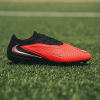 Nike Phantom 6 Low Elite (FG) Gras Football Boots Black Bright Red Gold