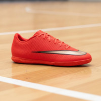 Nike Mercurial Vapor 17 Club (IN) Indoor Football Boots Bright Red Black Gold